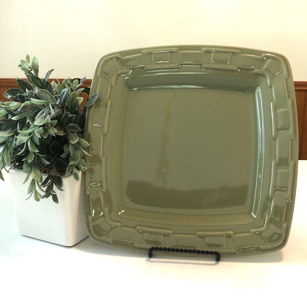 Longaberger woven traditions Sage Green Square Ceramic dinner plate 11 inch